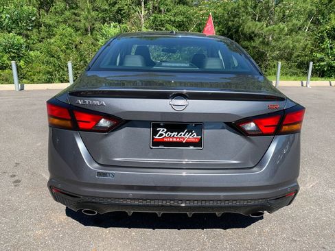 New 2026 Nissan Altima 2.5 SR w/ SR Premium Package FWD image 4
