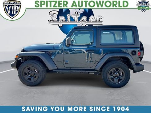 Used 2025 Jeep Wrangler Sport AWD/4WD image 6