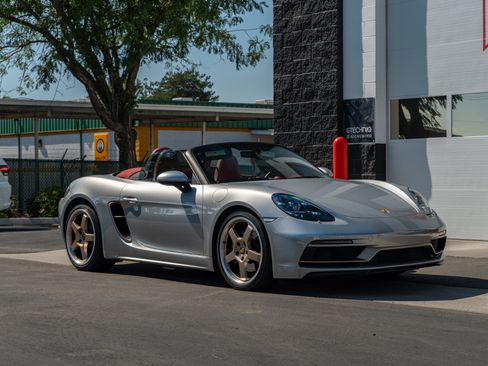 Used 2021 Porsche 718 Boxster RWD image 26