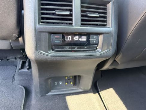 Used 2022 Volkswagen Atlas SE AWD/4WD image 13