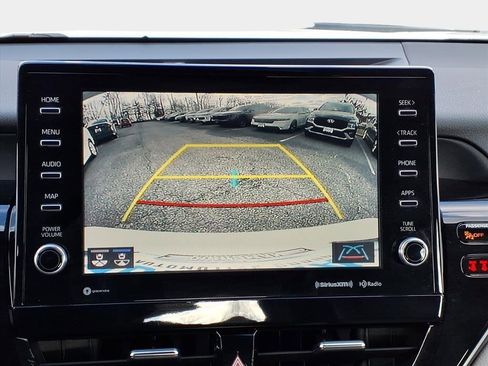 Used 2021 Toyota Camry XLE image 22