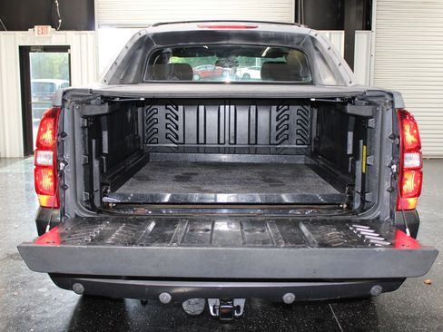 Used 2010 Chevrolet Avalanche LT w/ Luxury Package RWD image 35