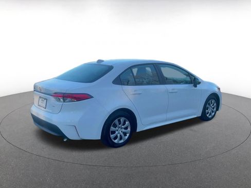 Used 2025 Toyota Corolla LE image 15