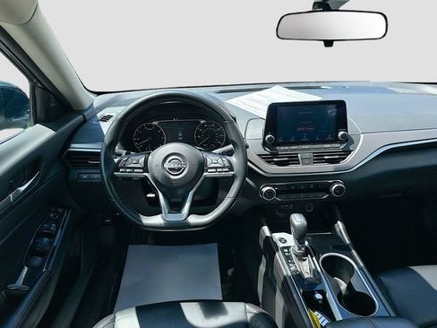Used 2024 Nissan Altima 2.5 SR FWD image 21