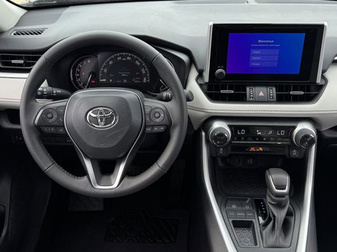 Used 2025 Toyota RAV4 XLE Premium image 13