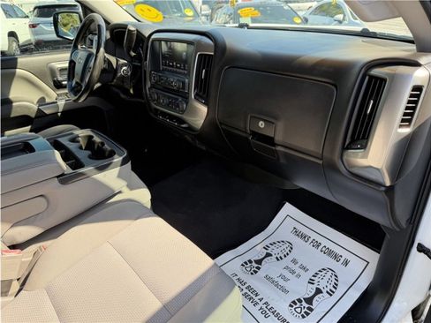 Used 2018 Chevrolet Silverado 1500 LT w/ Texas Edition RWD image 29