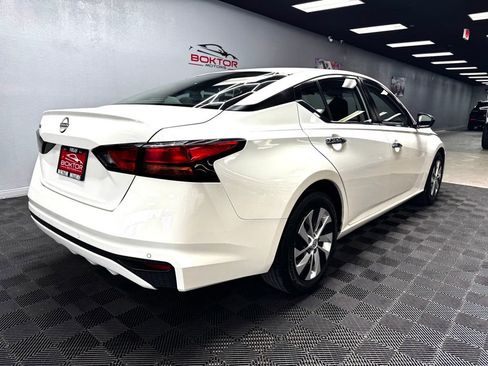 Used 2024 Nissan Altima 2.5 S FWD image 14