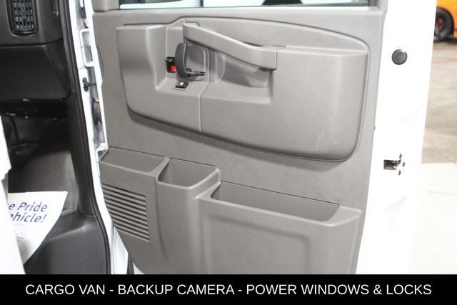 Used 2024 Chevrolet Express 2500 w/ Driver Convenience Package RWD image 21