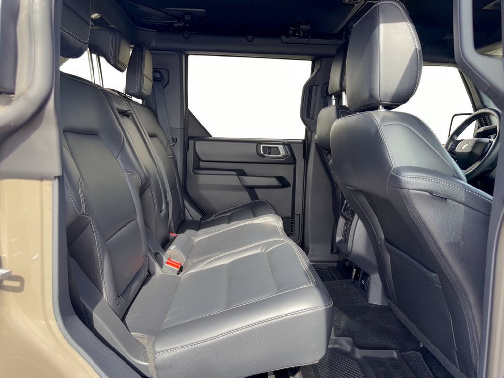 Used 2025 Ford Bronco Outer Banks AWD/4WD image 29