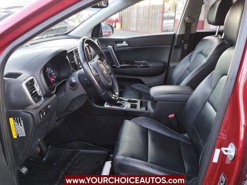 Used 2018 Kia Sportage EX w/ EX Premium Package image 16