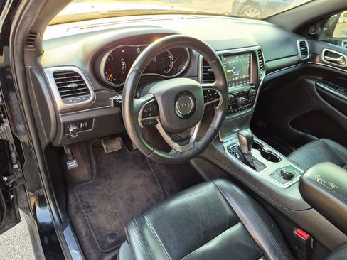 Used 2018 Jeep Grand Cherokee Limited w/ Trailer Tow Group IV AWD/4WD image 15