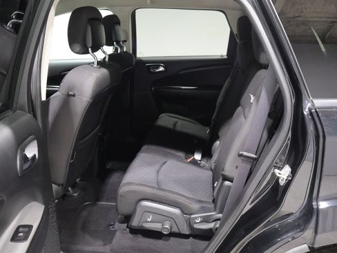 Used 2016 Dodge Journey SXT w/ Comfort/Convenience Group AWD/4WD image 18
