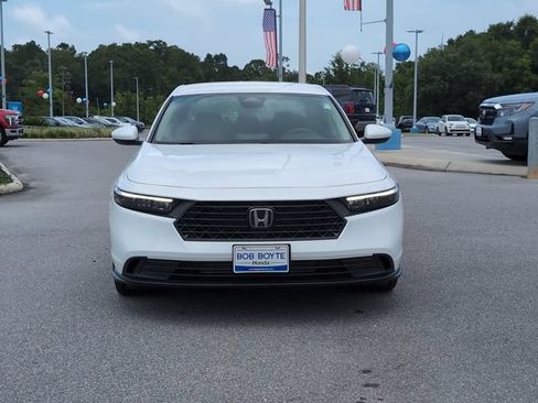 Certified 2025 Honda Accord LX image 10