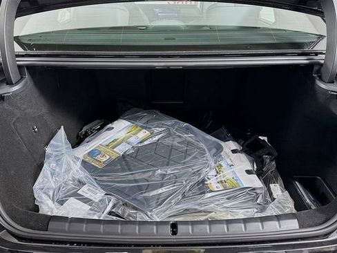 Used 2026 BMW i7 xDrive60 image 29