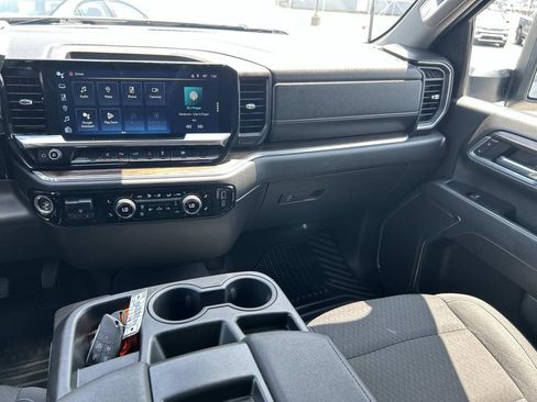 Used 2024 Chevrolet Silverado 2500 LT w/ Safety Package AWD/4WD image 28