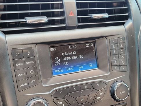 Used 2018 Ford Fusion SE w/ Equipment Group 601A image 16