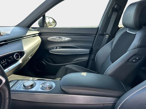 Used 2024 Genesis GV70 2.5T w/ Sport Prestige Package image 24