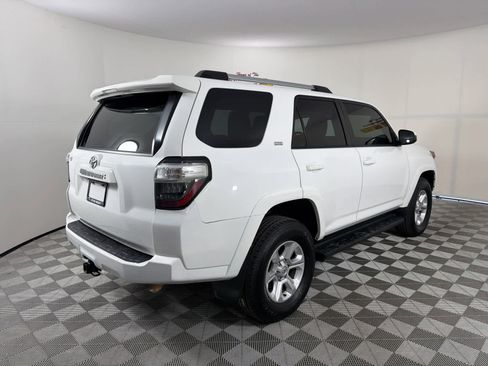 Used 2022 Toyota 4Runner SR5 image 5
