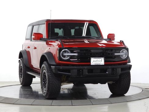 Used 2024 Ford Bronco Outer Banks w/ Sasquatch Package AWD/4WD image 1