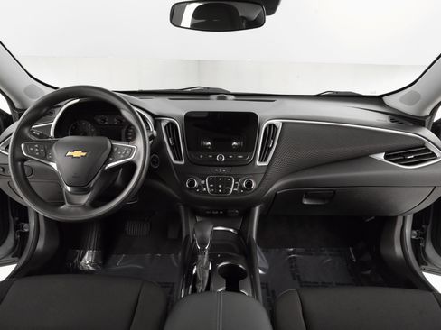 Used 2023 Chevrolet Malibu LT image 14