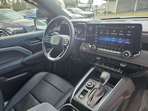 Used 2023 Chevrolet Colorado Z71 w/ Z71 Convenience Package 2 image 12