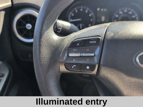 Used 2022 Hyundai Kona SE image 9