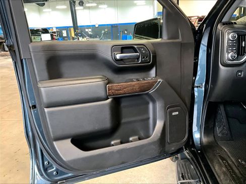 Used 2020 GMC Sierra 1500 Denali w/ Denali Premium Package image 9