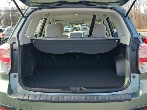 Used 2017 Subaru Forester 2.5i w/ Alloy Wheel Package image 28