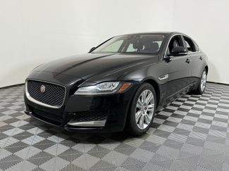 Used 2017 Jaguar XF Premium AWD/4WD video 1