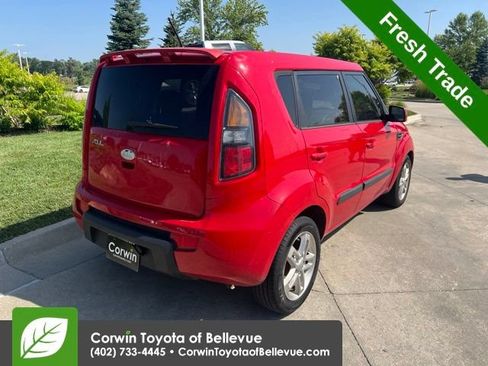 Used 2011 Kia Soul + FWD image 3
