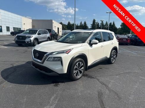 Certified 2023 Nissan Rogue SV w/ SV Premium B Package AWD/4WD image 4