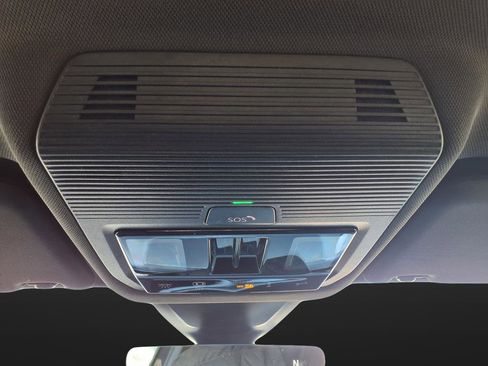 New 2026 Volkswagen Atlas Cross Sport SE image 29