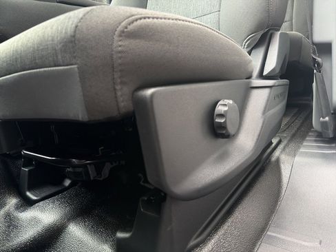 New 2026 Ford F250 XL w/ XL Chrome Package image 20