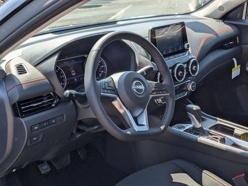 New 2025 Nissan Sentra SR w/ Midnight Edition image 3