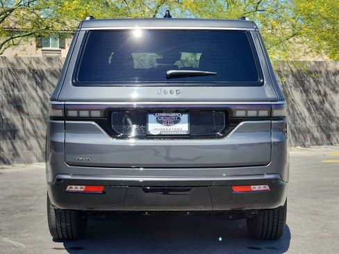 New 2026 Jeep Grand Wagoneer 4WD image 32