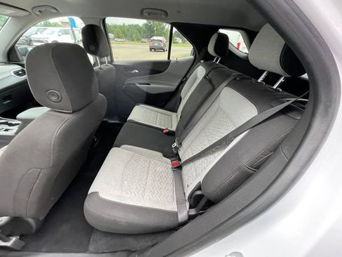 Certified 2024 Chevrolet Equinox LS w/ LS Convenience Package FWD image 18