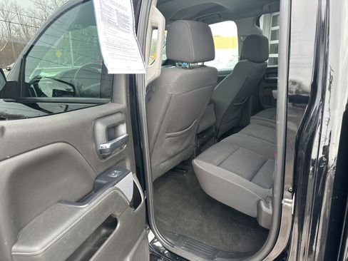 Used 2018 Chevrolet Silverado 1500 LT w/ Midnight Edition image 27