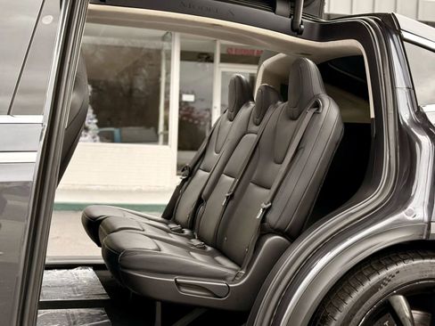 Used 2018 Tesla Model X P100D image 20