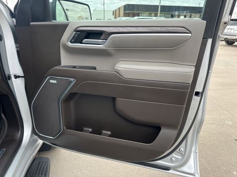 Used 2022 Chevrolet Silverado 1500 LTZ image 21