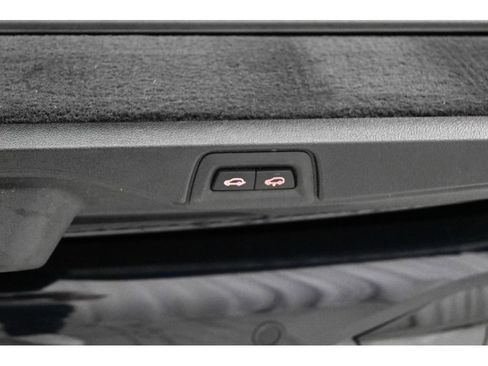 Used 2025 BMW X7 M60i AWD/4WD image 74