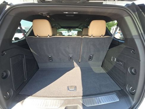 Used 2023 Chevrolet Tahoe Premier w/ Premium Package 2 RWD image 14