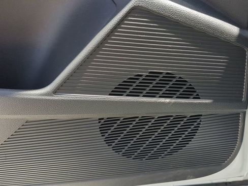 Used 2025 Volkswagen Taos S image 17