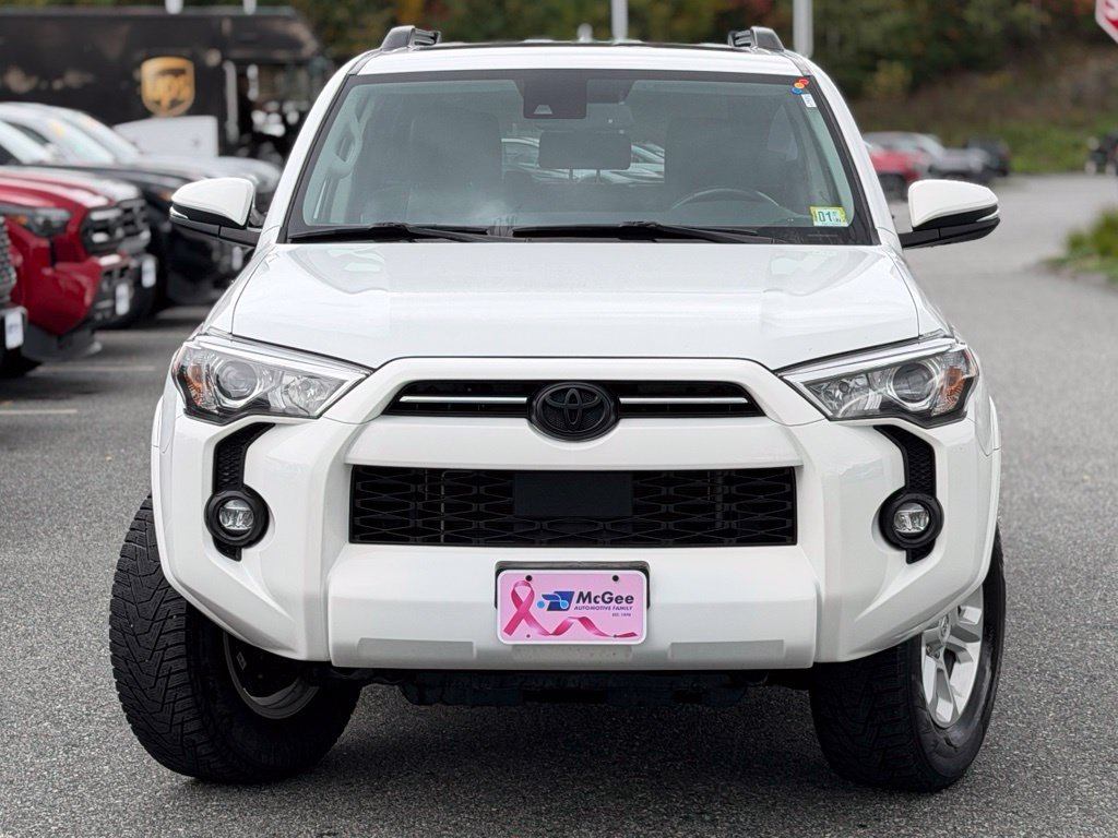 Used 2024 Toyota 4Runner SR5 Premium w/ Moonroof Package AWD/4WD image 2
