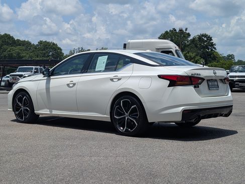 Used 2025 Nissan Altima 2.5 SR FWD image 7