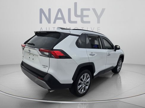 Used 2023 Toyota RAV4 Limited w/ Limited Grade Weather Package AWD/4WD image 4