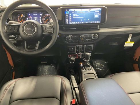 New 2025 Jeep Wrangler Rubicon w/ XTREMEE 35" Tire Package image 11