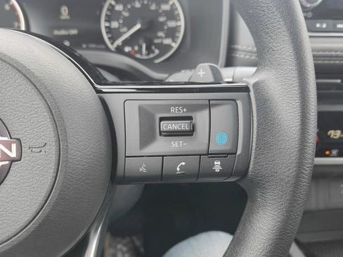 Used 2023 Nissan Rogue SV AWD/4WD image 21