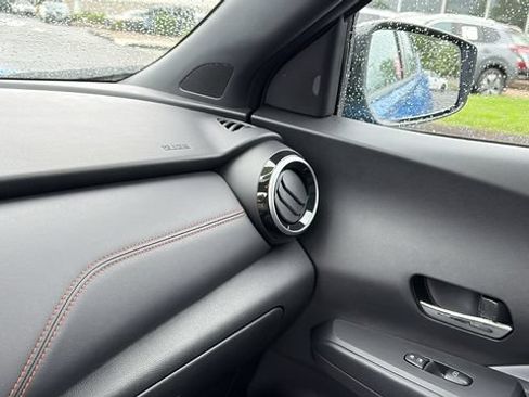 Certified 2024 Nissan Kicks SR w/ SR Premium Package FWD image 18