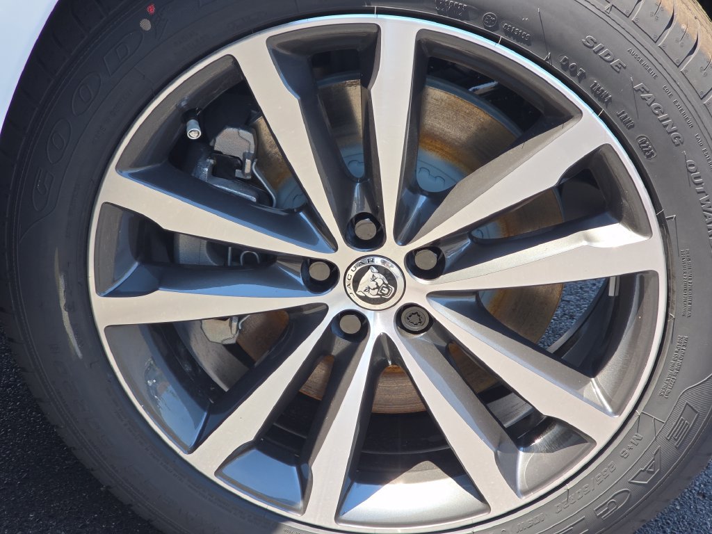New 2026 Jaguar F-PACE R-Dynamic S AWD/4WD image 41