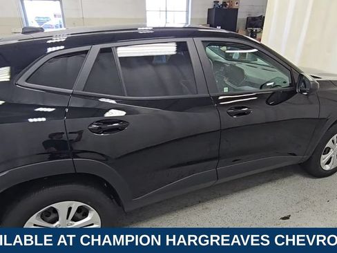 Used 2024 Chevrolet Trax LS FWD image 11